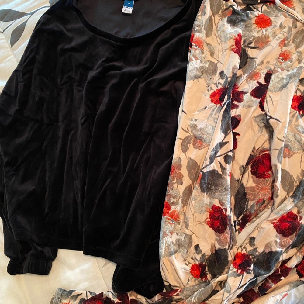 Butter soft velour pajama set, XL, black/floral. Old Navy top, boutique bottoms